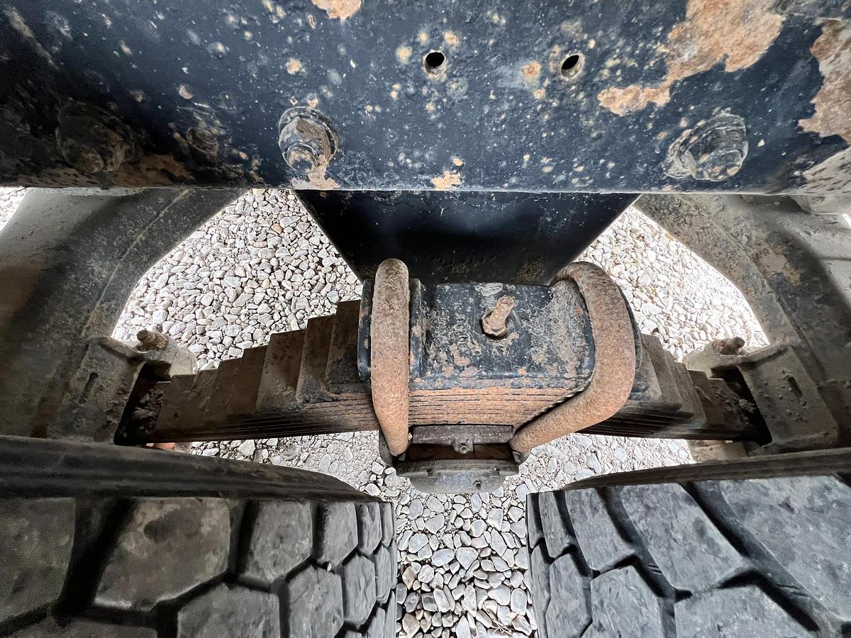 Used 2000 MACK RD688s