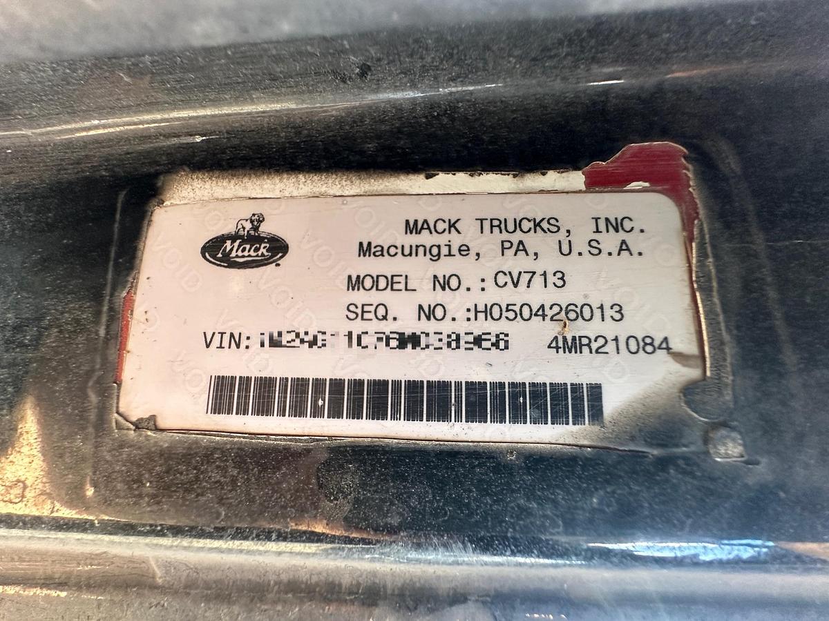 Used 2006 MACK Granite CV713