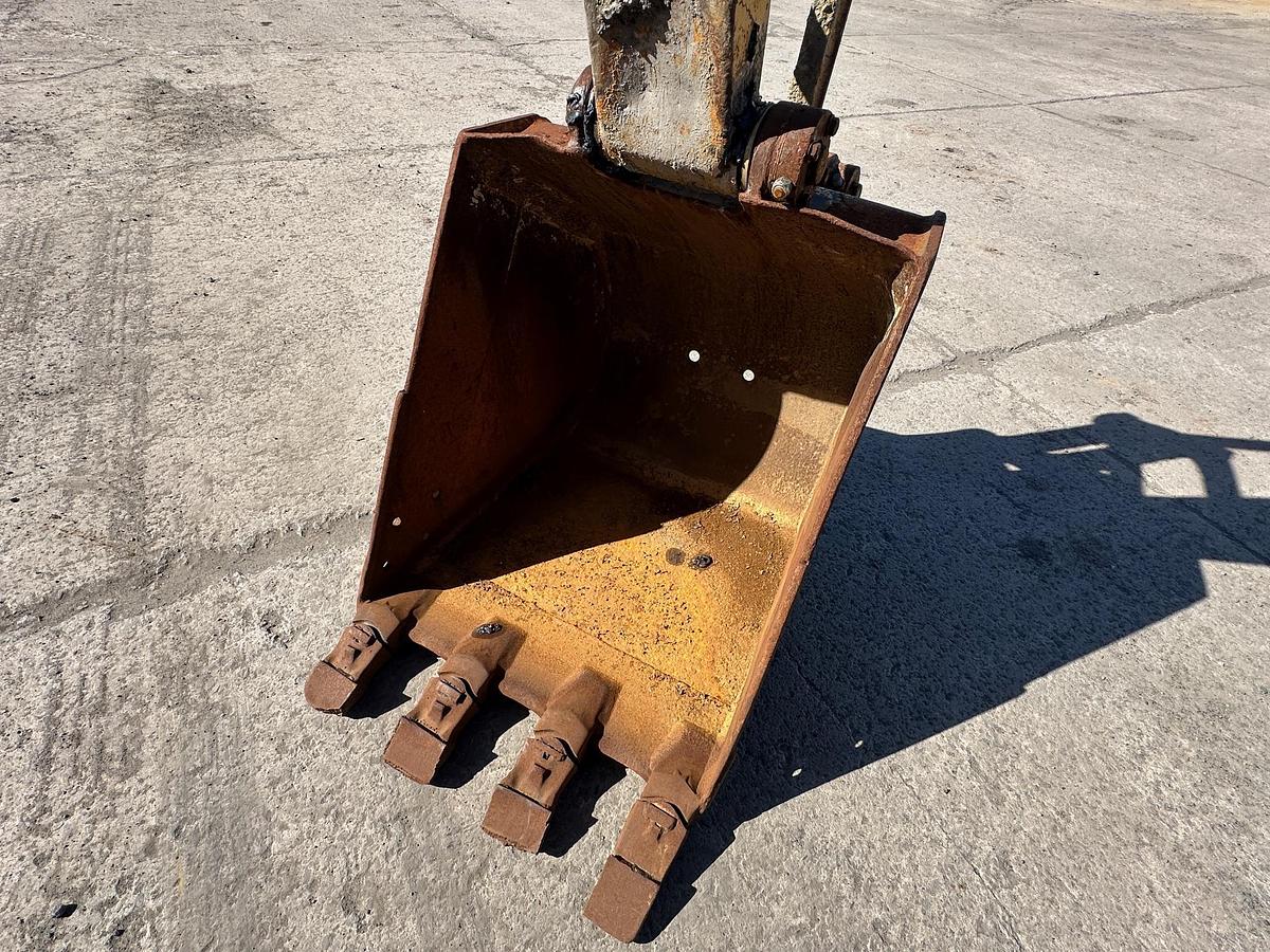 Used 1996 KOMATSU PC128UU-1