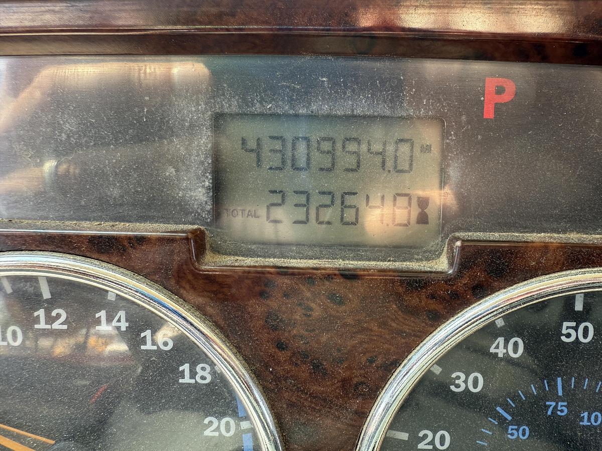 Used 2005 MACK CV713