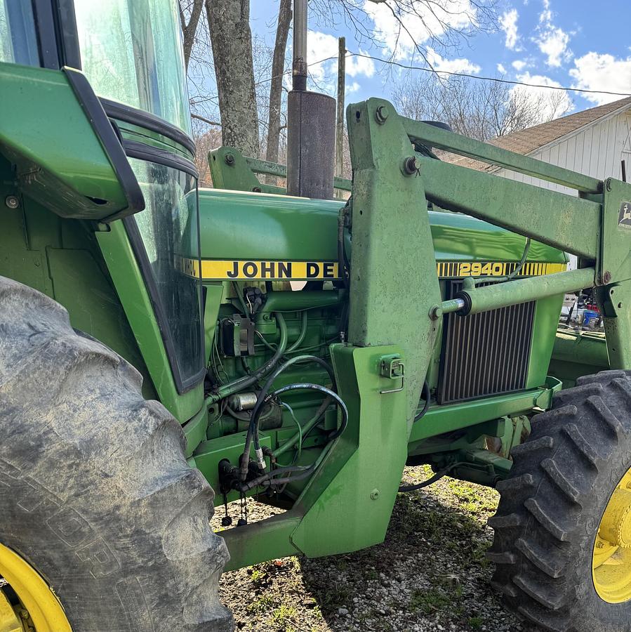 Used 1982 JOHN DEERE 2940