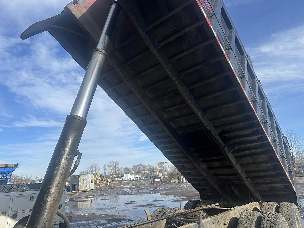 Used 2006 KENWORTH T800