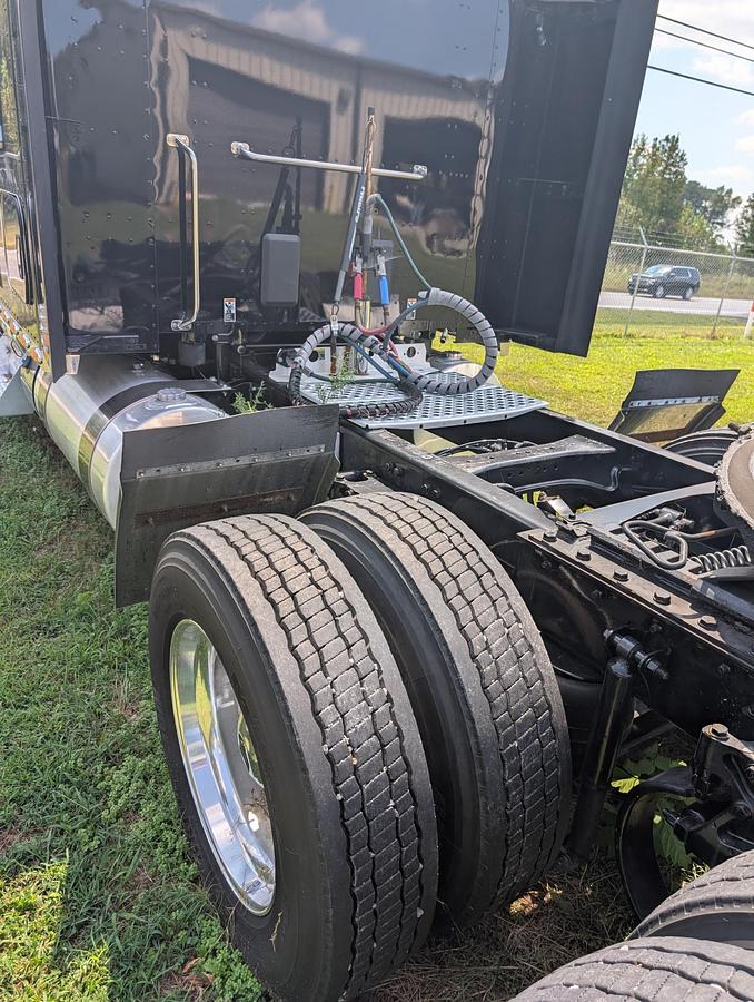 Used 2021 KENWORTH T680