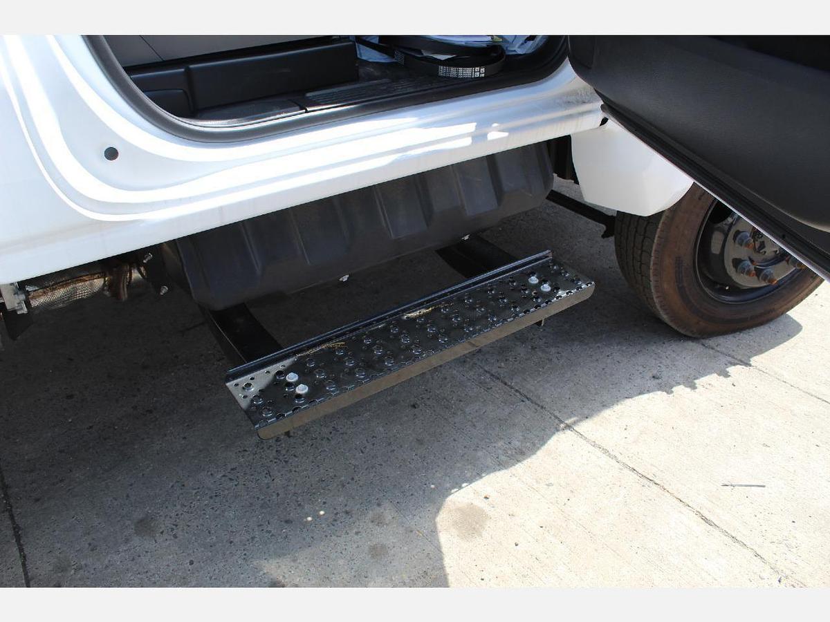 Used 2024 CHEVROLET 6500