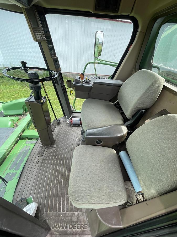 Used 1996 JOHN DEERE 9500 Sidehill combine