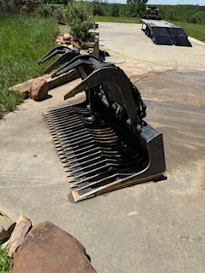 Used 2023 JOHN DEERE 333G