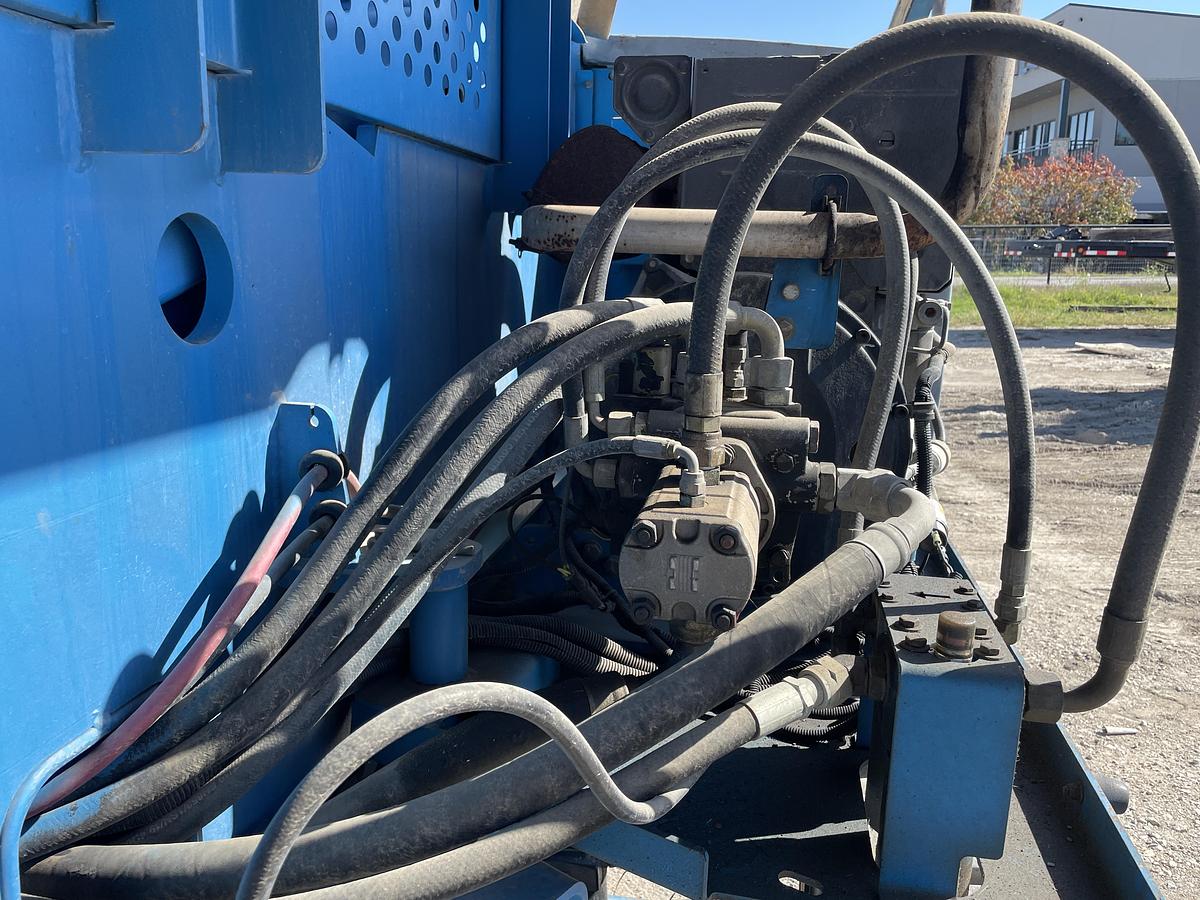 Used 2006 GENIE S-60