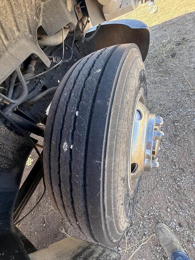 Used 2004 CHEVROLET C8500