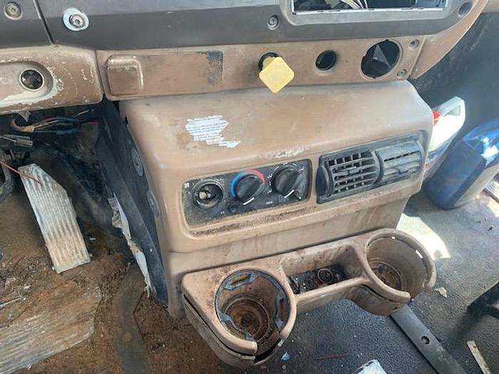 Used 2007 MACK CV713