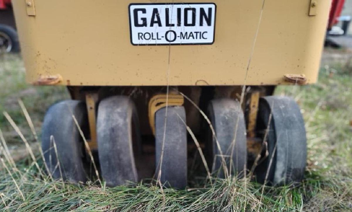 Used 1966 GALION UB-220 9 Wheel Pneumatic Roller