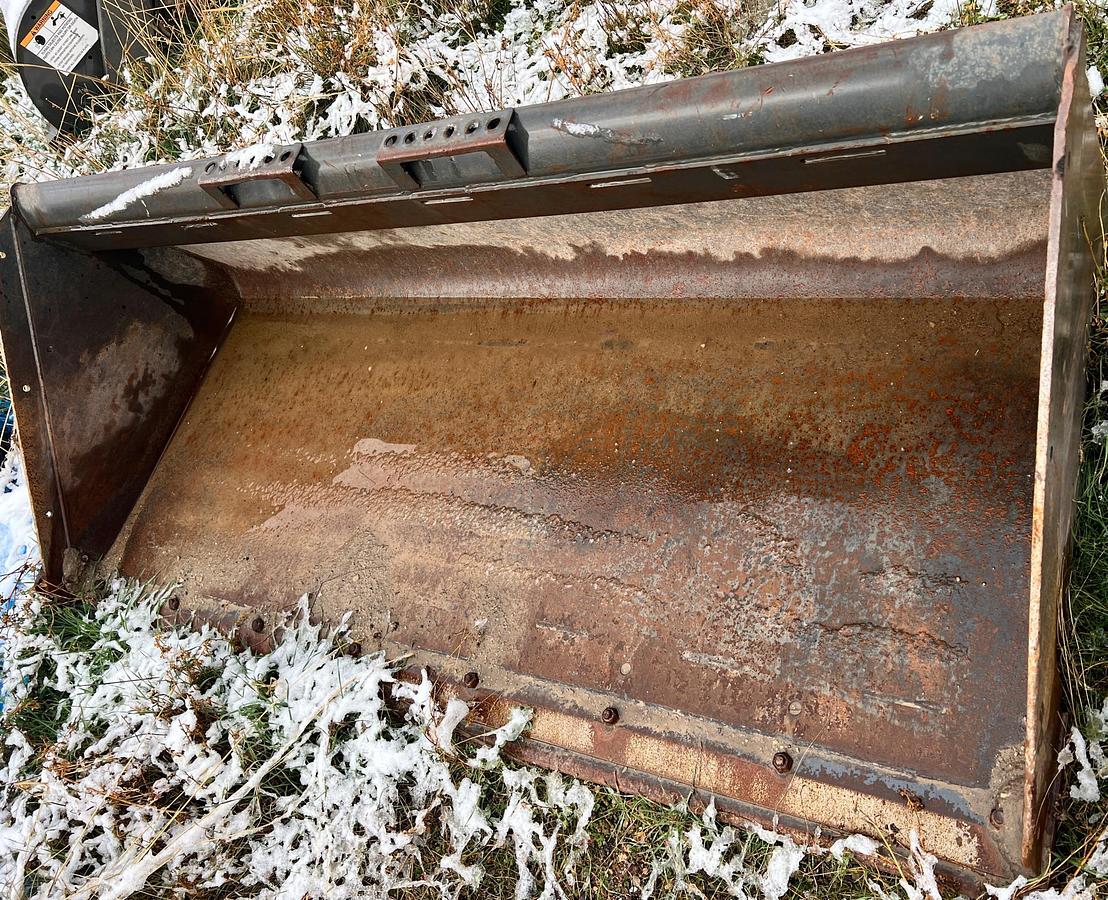 Used 2019 BOBCAT t870