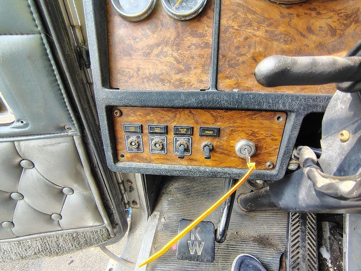 Used 1999 KENWORTH W900L