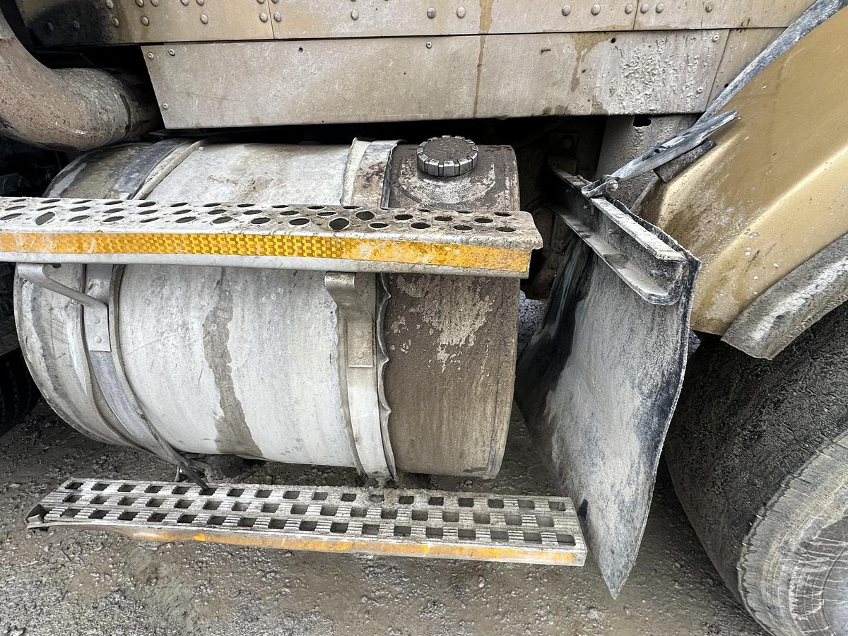 Used 1999 KENWORTH T800