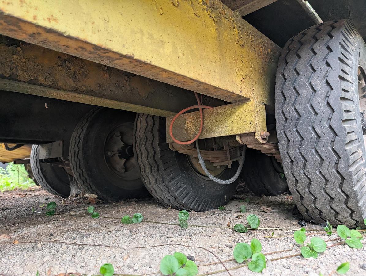 Used 2002 PUCKETT MFG 560