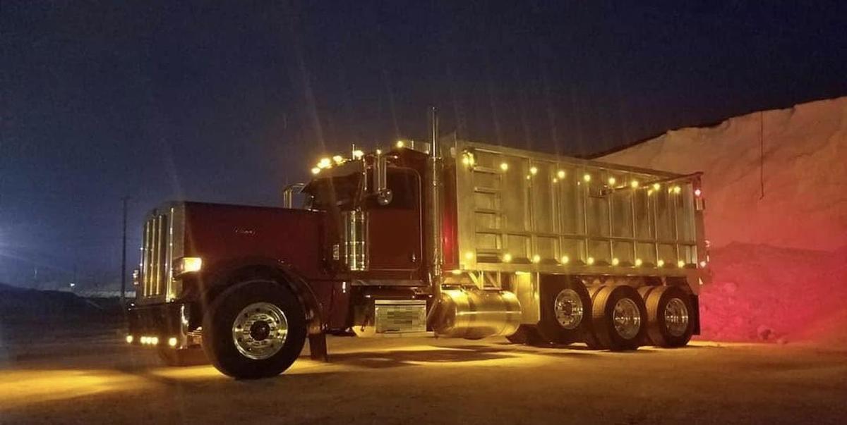 Used 2018 PETERBILT 389 L