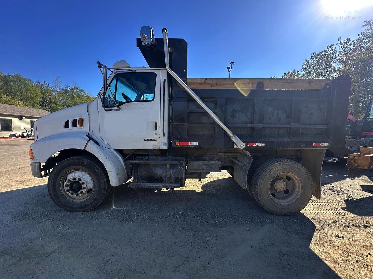 Used 2000 STERLING AT9513