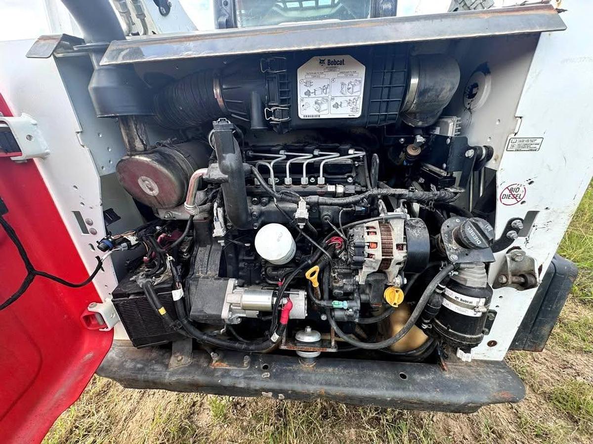 Used 2017 BOBCAT T595