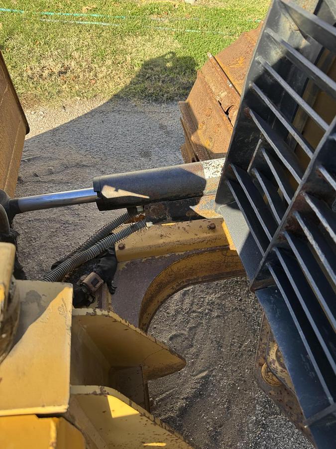 Used 2012 CATERPILLAR D5K2 LGP