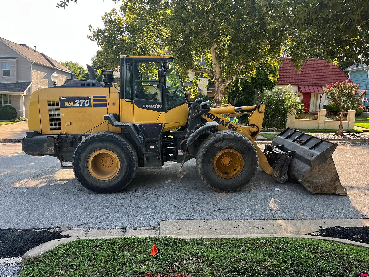 Used 2018 KOMATSU WA270-8