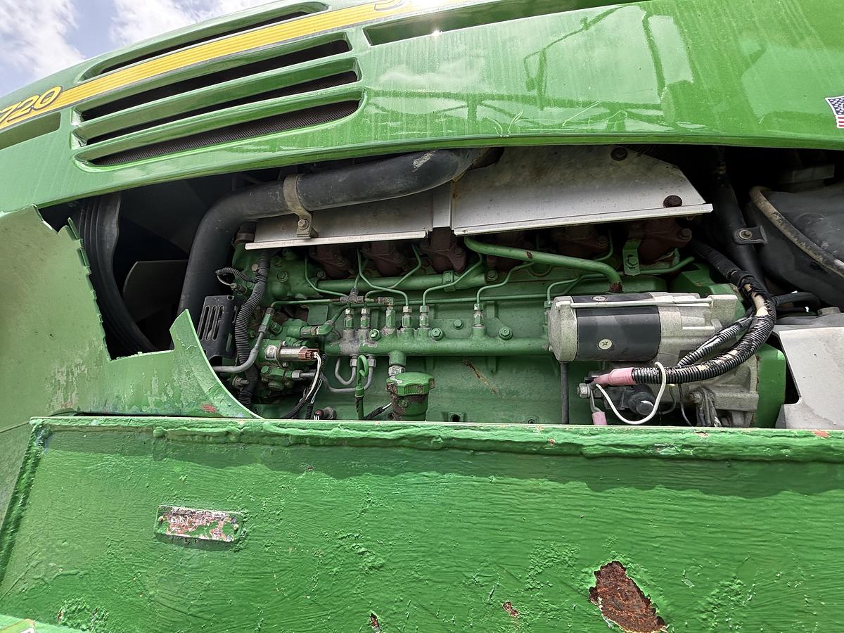 Used 2007 JOHN DEERE 4720