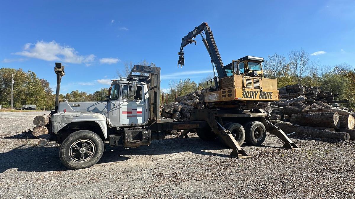 Used 1984 MACK RD686S