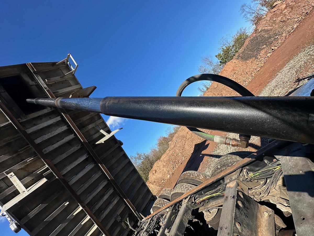 Used 2016 PETERBILT 365