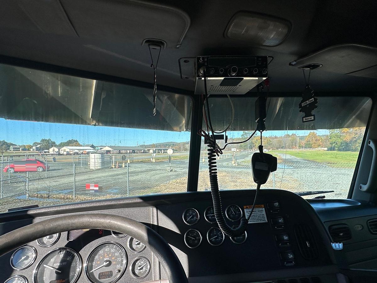 Used 2016 PETERBILT 367