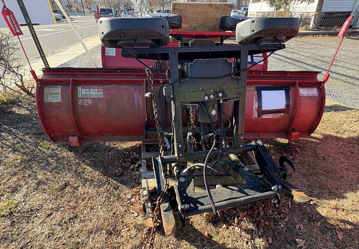 Used 0 WESTERN 9' Straight Blade Snow Plow