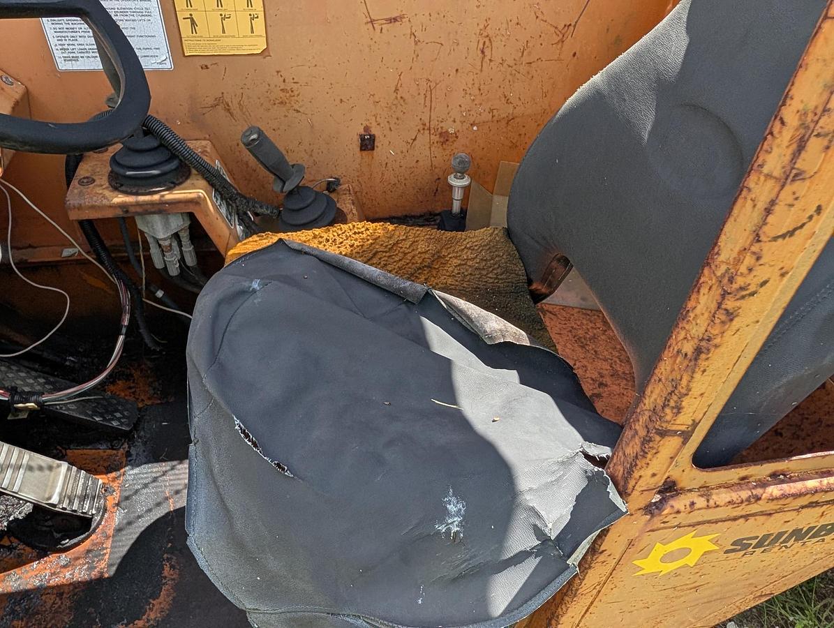 Used 1995 LULL 844C-42