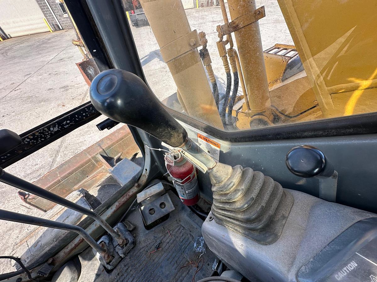 Used 1996 KOMATSU PC128UU-1