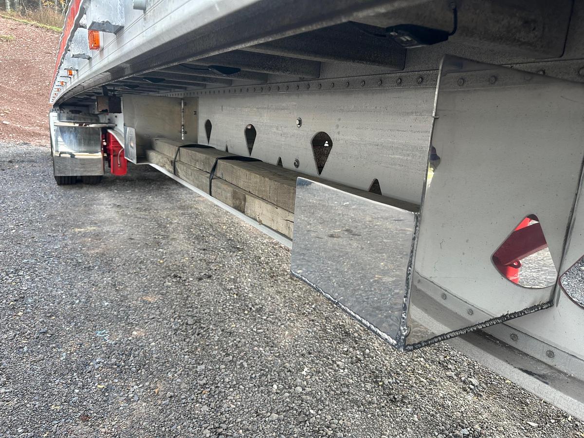 Used 2005 MANAC 48'x102