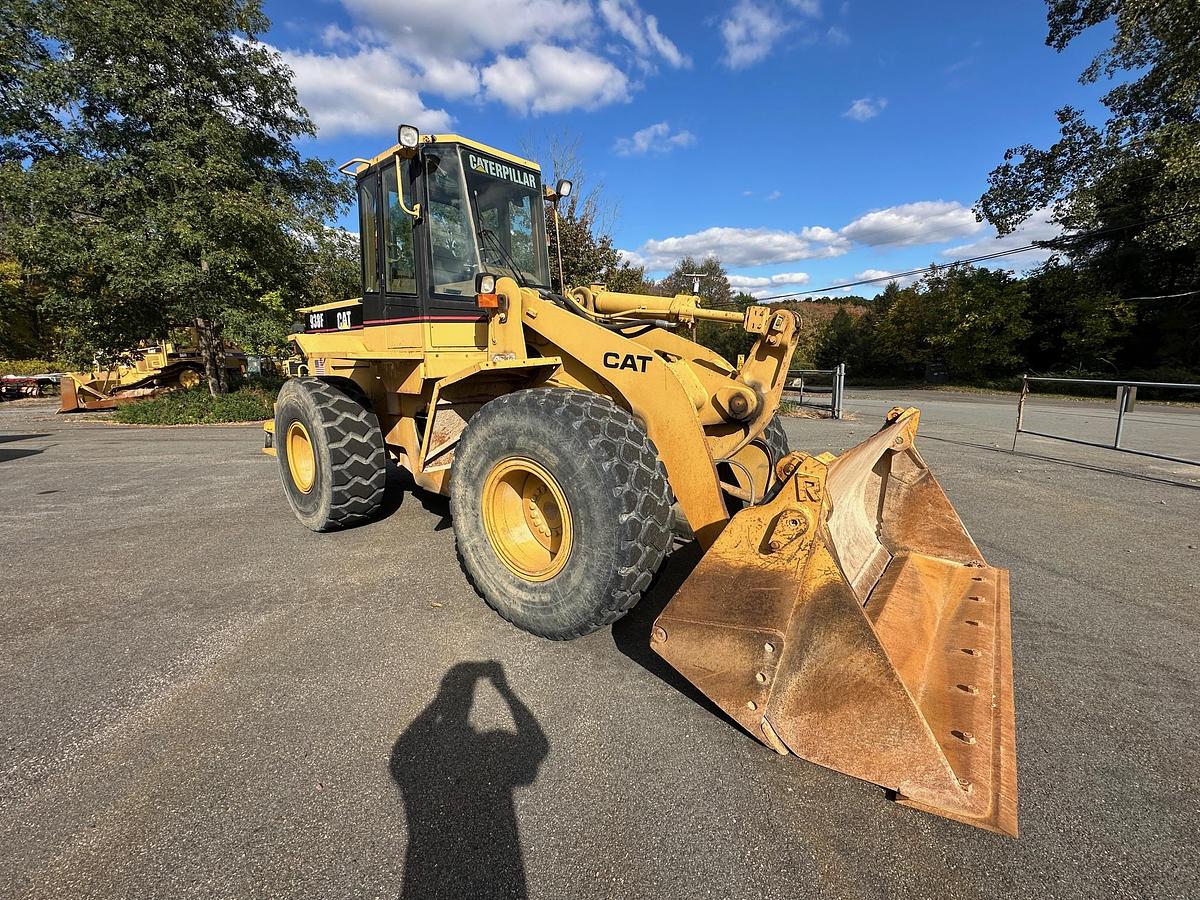 Used 1994 CATERPILLAR 938F
