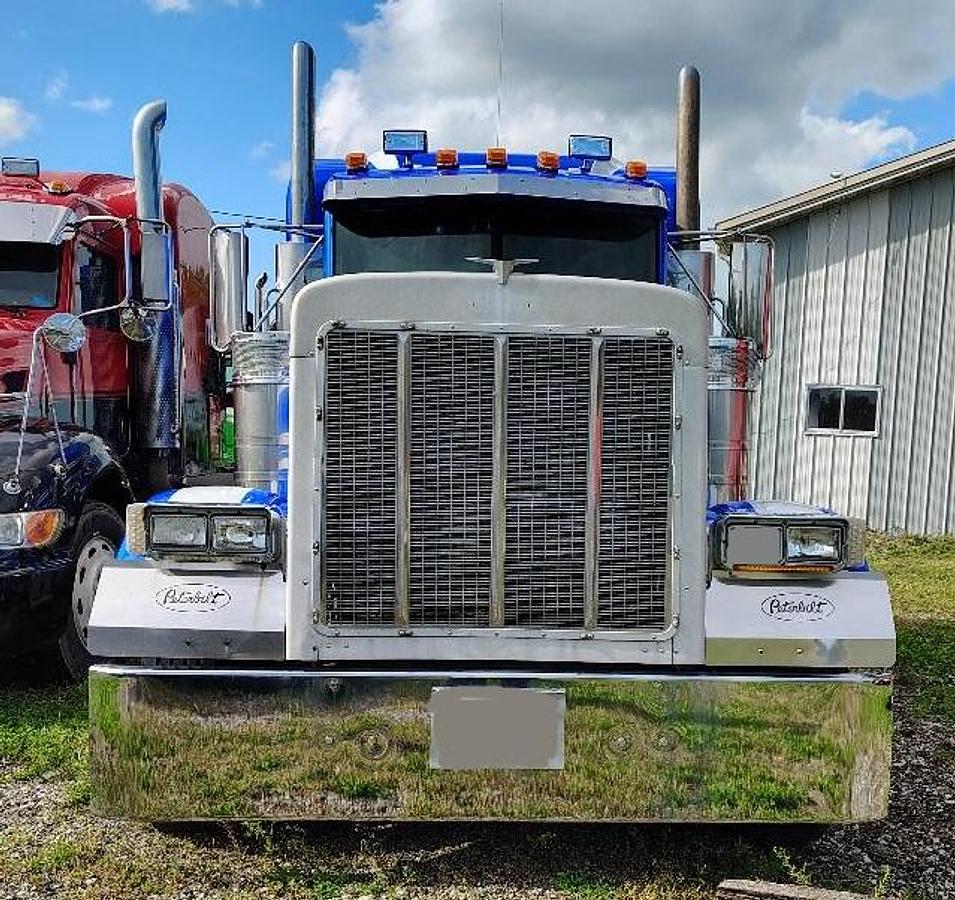 Used 2002 PETERBILT 379