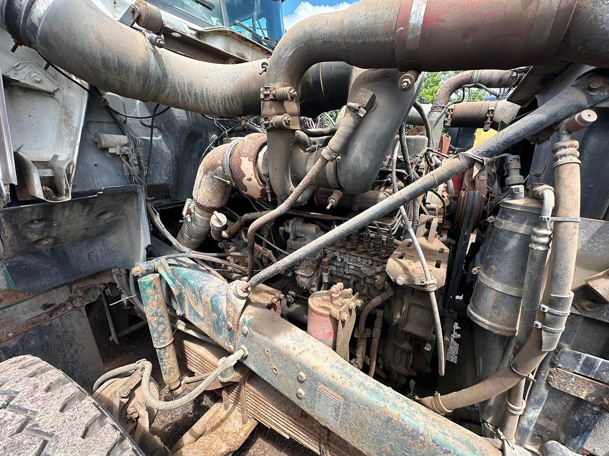 Used 1990 MACK RB688S