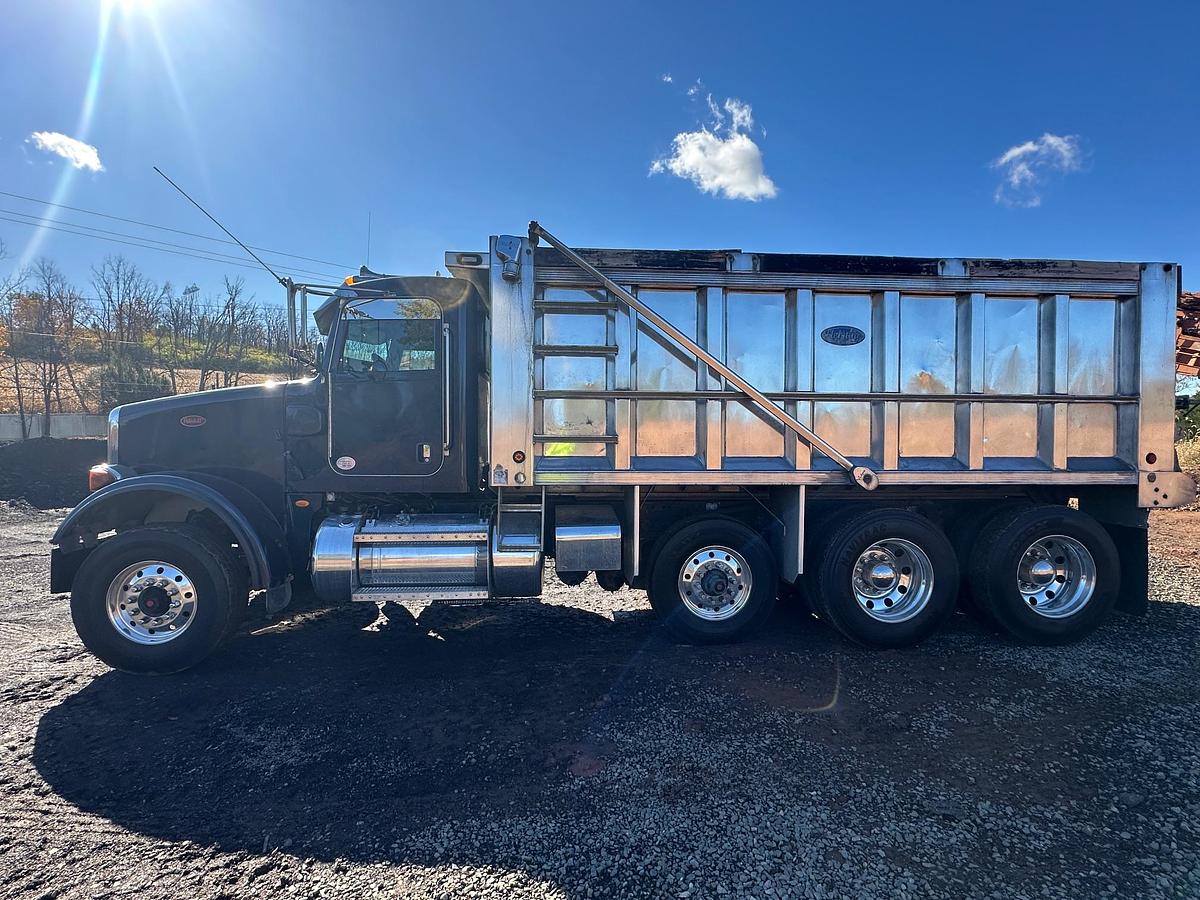 Used 2016 PETERBILT 365