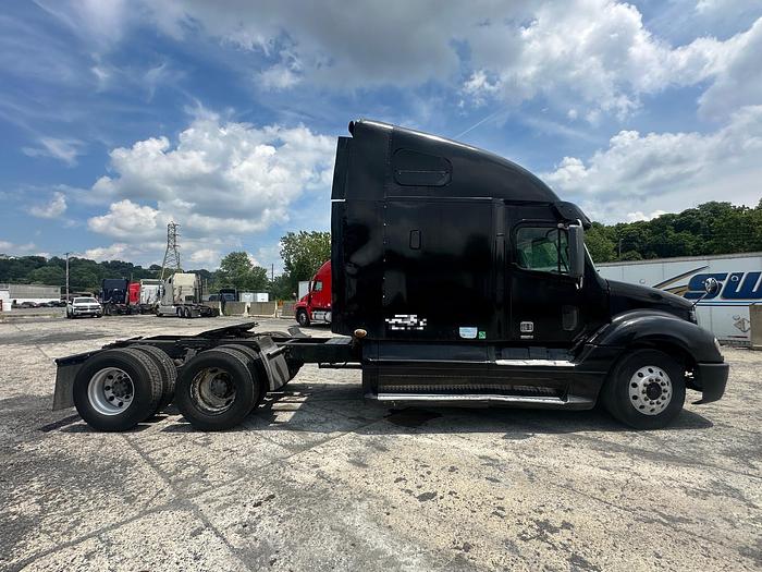 Used 2007 FREIGHTLINER Columbia