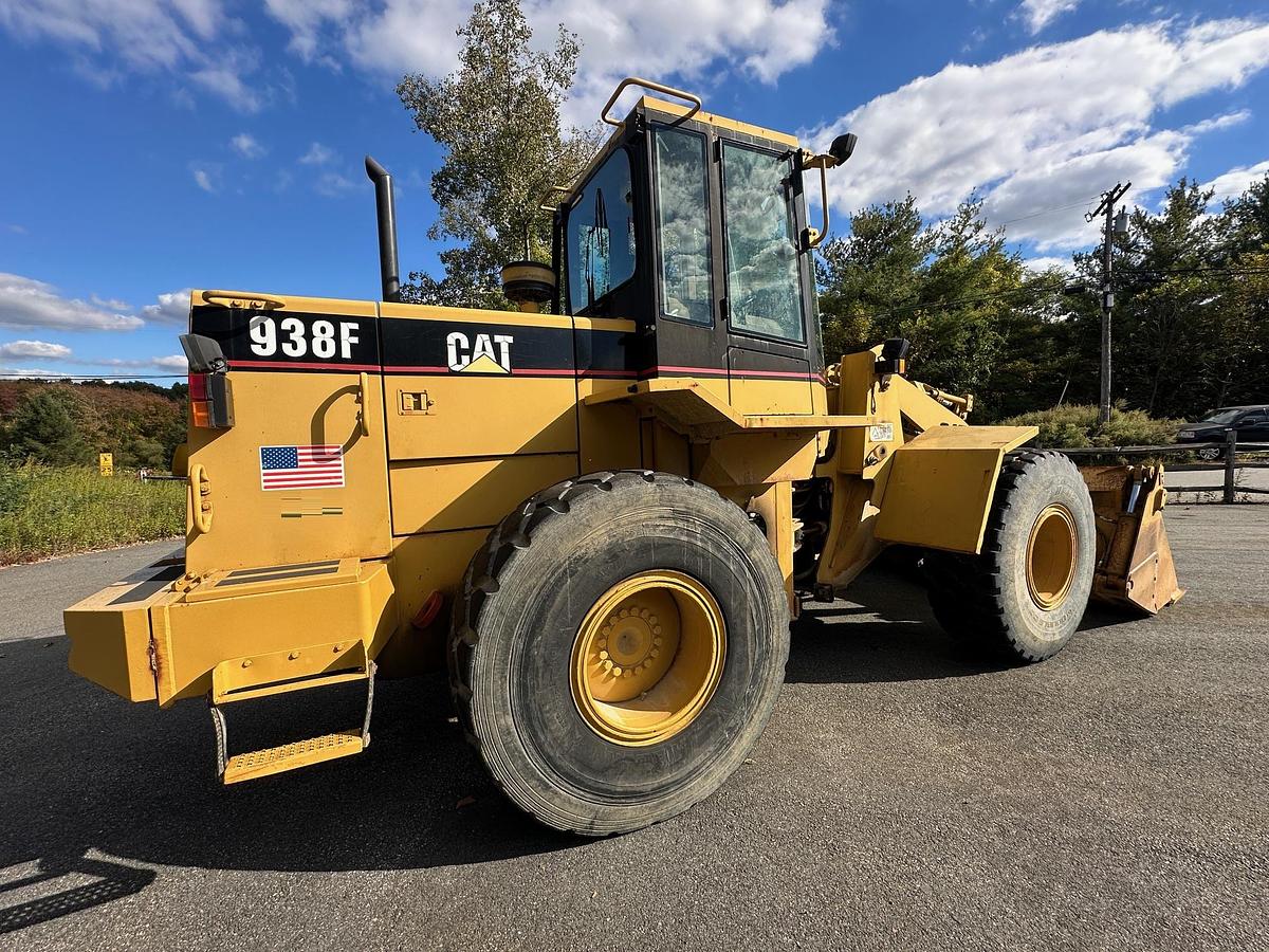 Used 1994 CATERPILLAR 938F