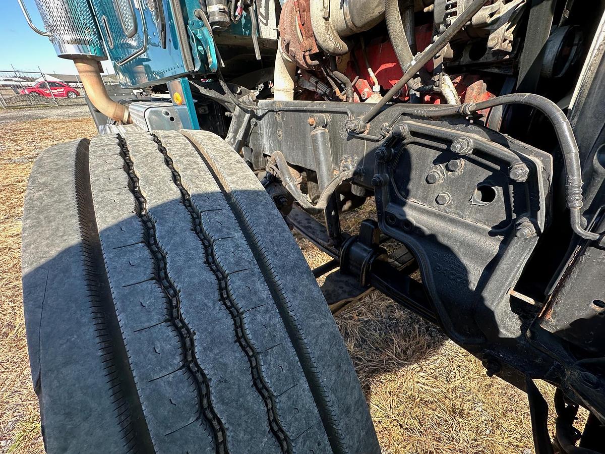 Used 2012 PETERBILT 365