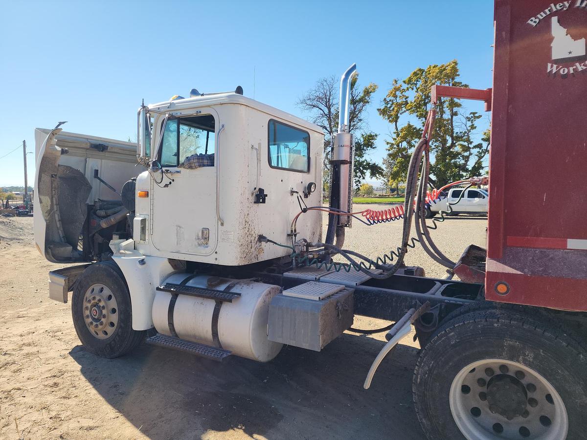 Used 1998 INTERNATIONAL 9100 6x4 Day Cab