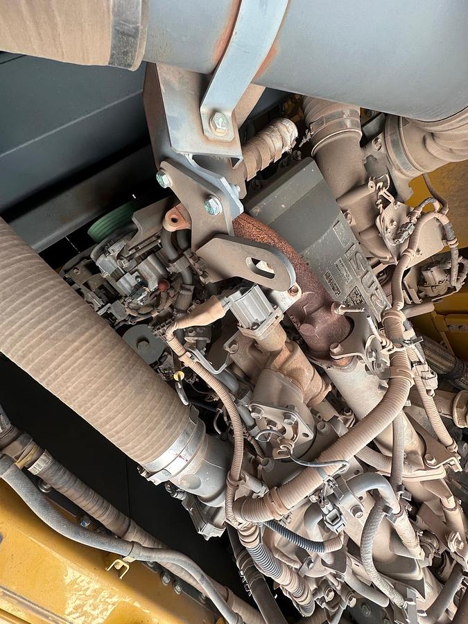 Used 2023 DEERE 670P
