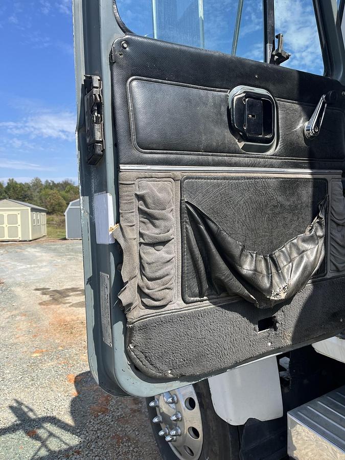 Used 1999 MACK CH-613