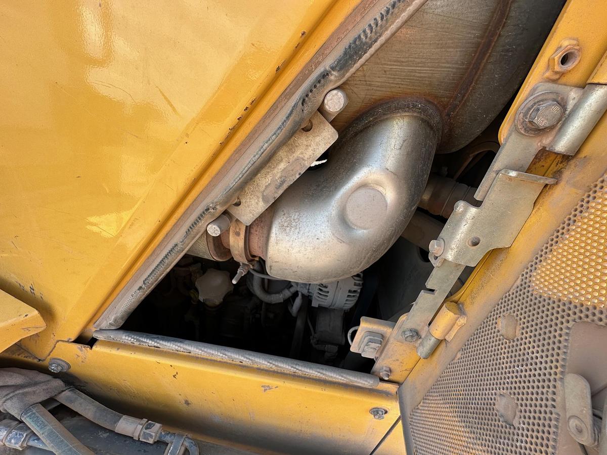 Used 2018 DEERE 850K WLT