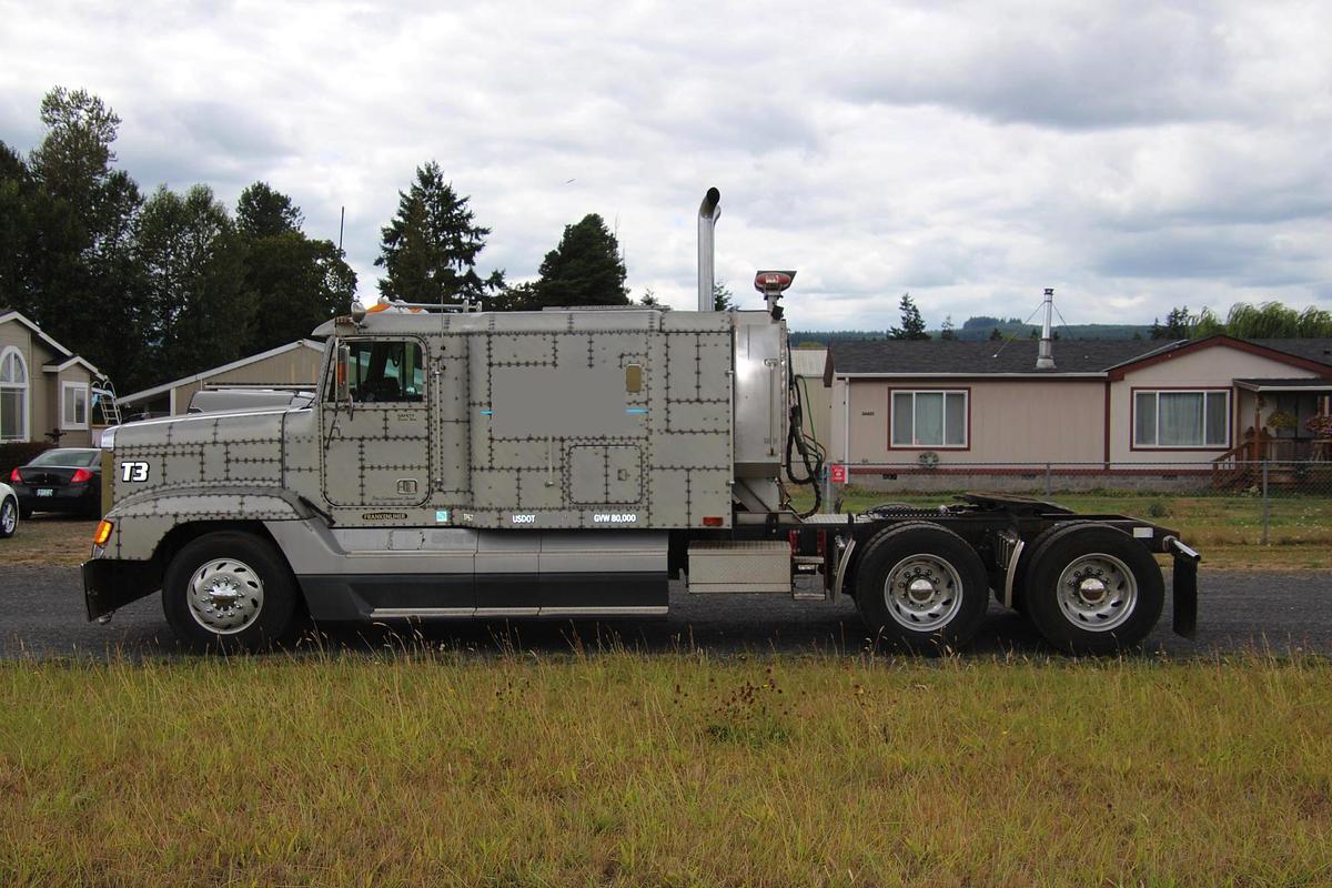 Used 1995 FREIGHTLINER 120