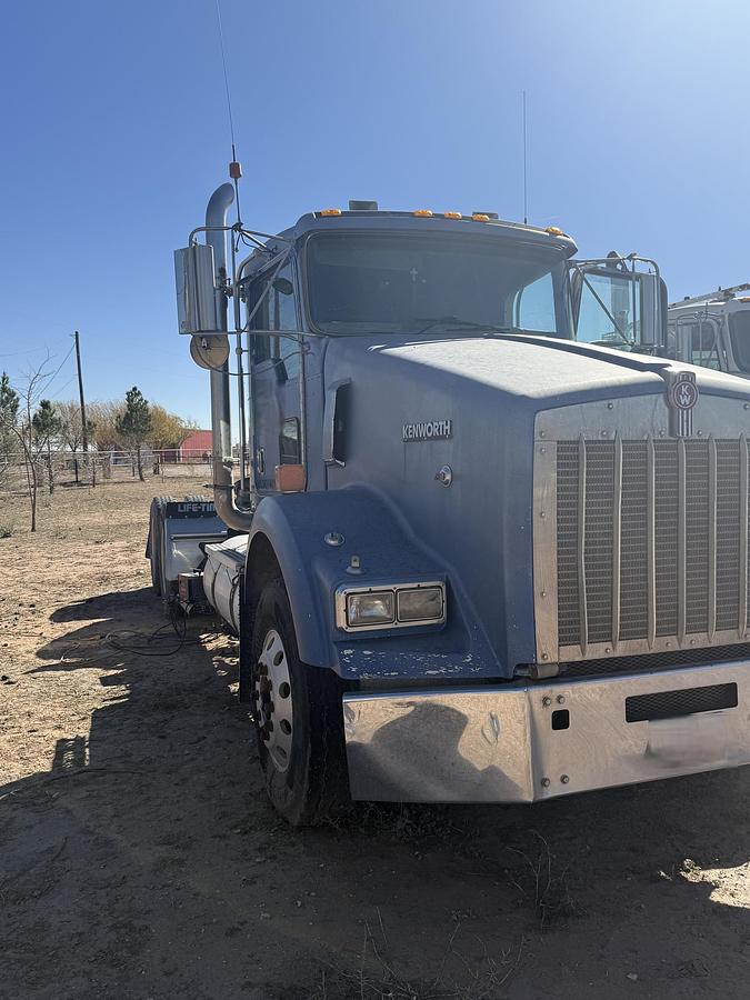 Used 2002 KENWORTH T800