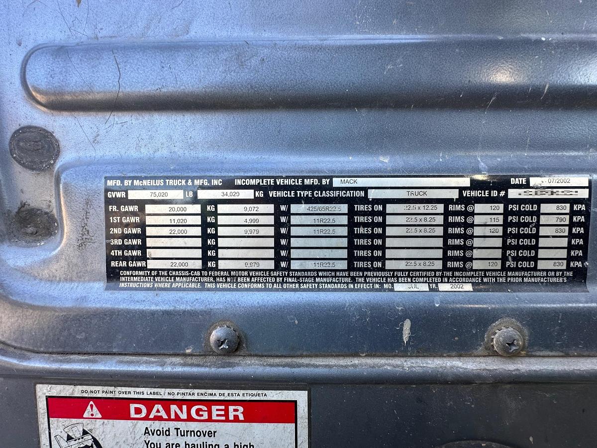 Used 2003 MACK DM690S