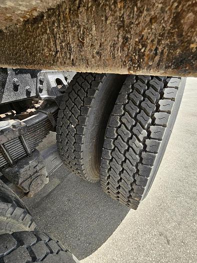 Used 2008 FREIGHTLINER Columbia