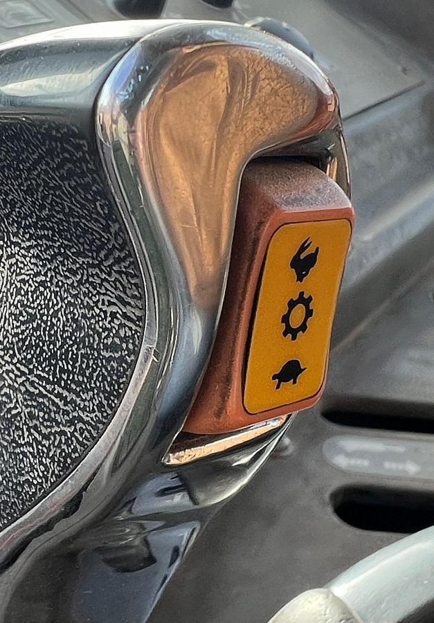 Used 2004 CASE IH MXM130