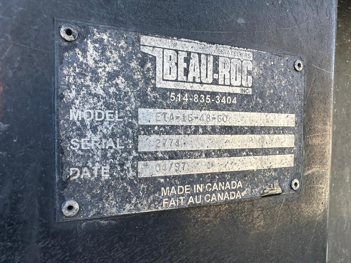 Used 2005 MACK CV713