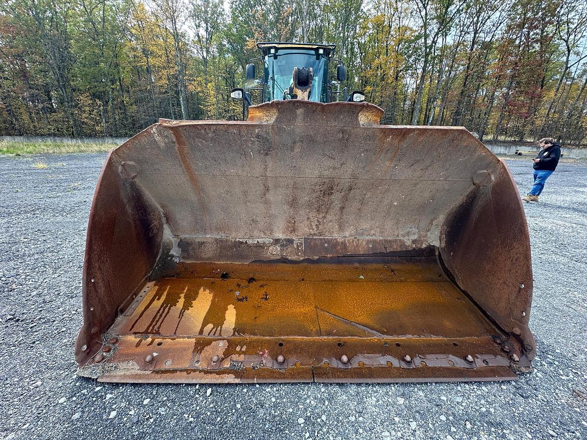 Used 2013 CATERPILLAR 972K