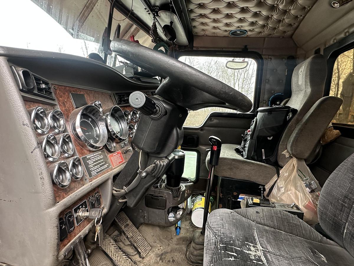 Used 2006 KENWORTH W900S